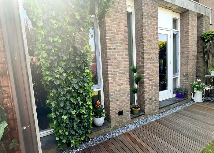 The West Wing Bloemendaal